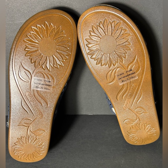 New - Easy Street - Women's Kehlani Sandals - Size 7.5 - Picture 7 of 9